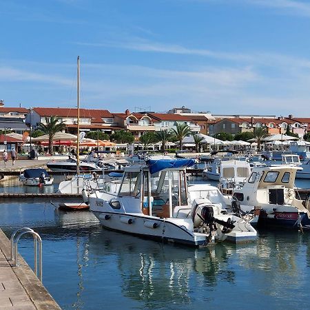 Neu Renovierte Ferienwohnung Mit Klima, Wlan, Terrasse Und Grill 普拉 外观 照片