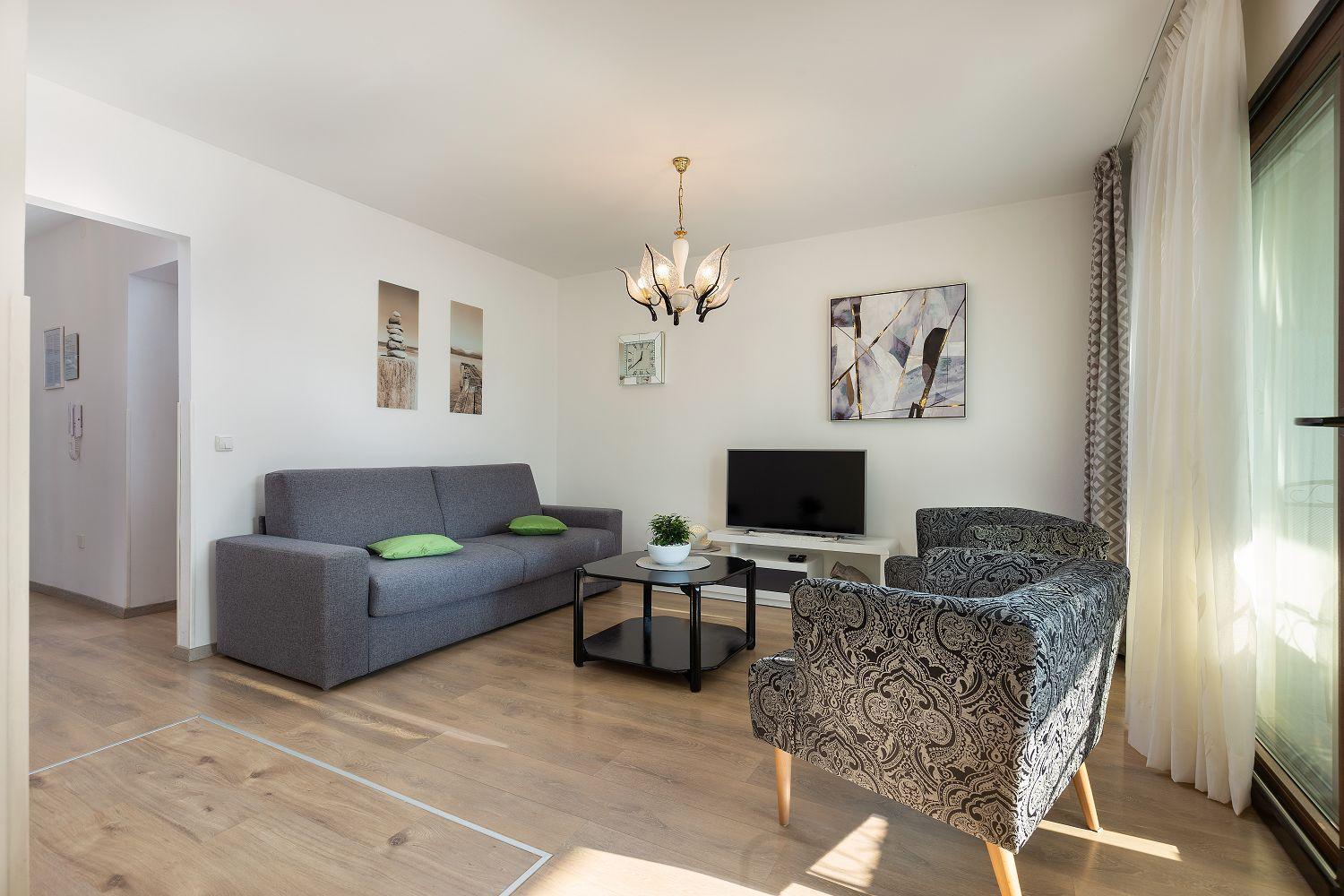 Neu Renovierte Ferienwohnung Mit Klima, Wlan, Terrasse Und Grill 普拉 外观 照片
